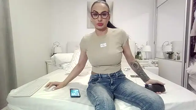 alisonya1 - Alisonya1's free webcam - UK Sex Cams