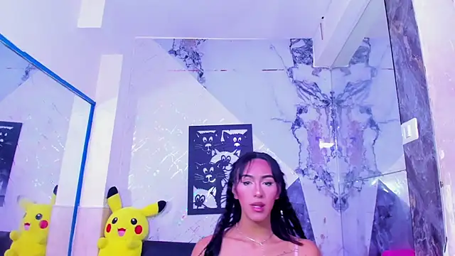 Isabella_stanford2 live cam