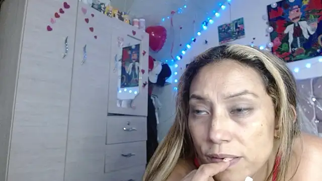 salome_drasin - Salome_drasin's free webcam - UK Sex Cams