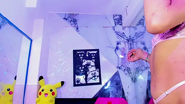 Isabella_stanford2 live cam