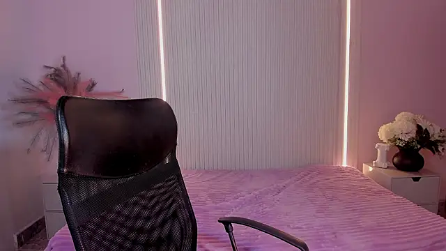 brendajennerr - Brendajennerr's free webcam - UK Sex Cams