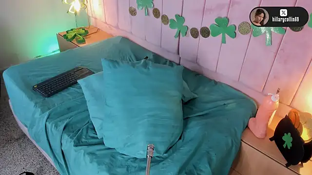 Hillary_Collins1 live cam profile
