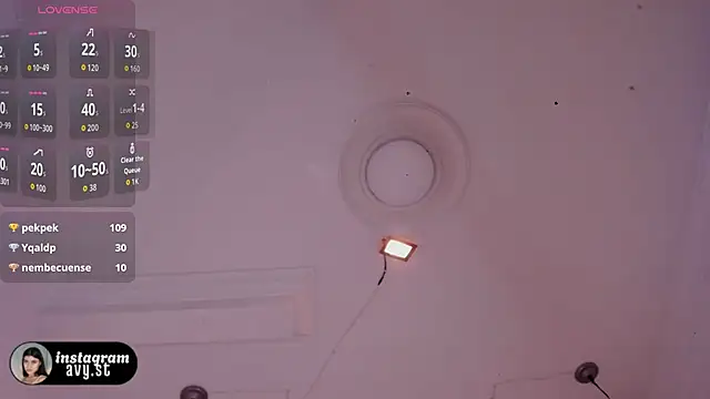 avy_st - Avy_st's free webcam - UK Sex Cams