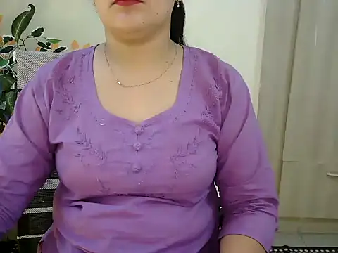 _chitranshi - _chitranshi's free webcam - UK Sex Cams