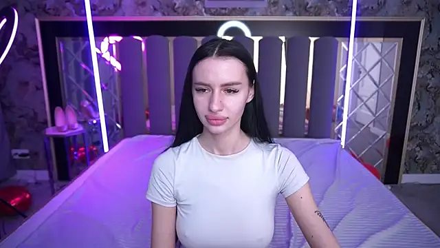 snow_whiteeex - Snow_WhiteeeX's free webcam - UK Sex Cams