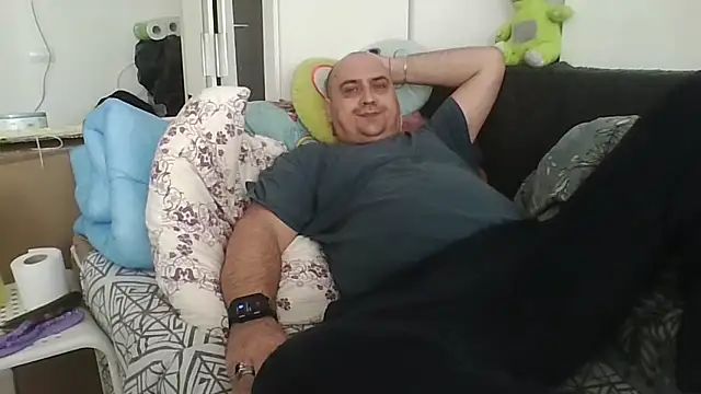 vitalik66679 - Vitalik66679's free webcam - UK Sex Cams