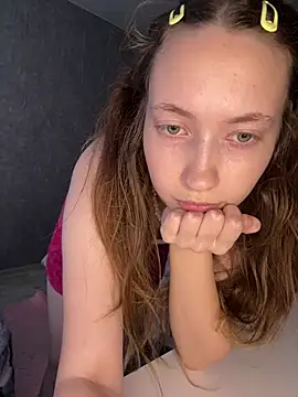 holy_poly - Holy_Poly's free webcam - UK Sex Cams