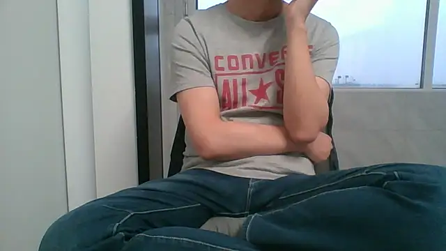 nole_china7 (Ask my age) - talk / fun / cum