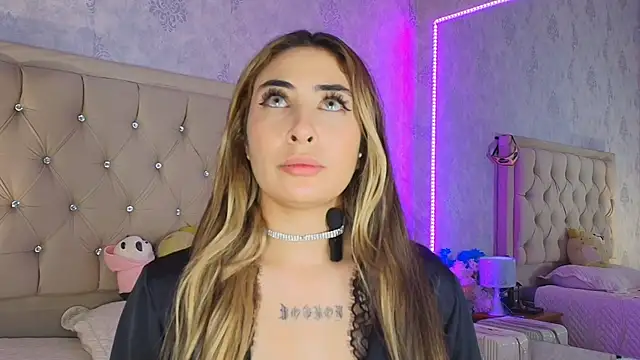 nini_love01 live cam profile