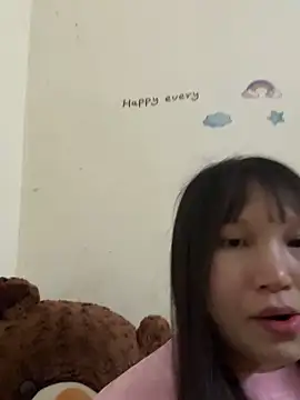 charlotte-ee - Charlotte-ee's free webcam - UK Sex Cams