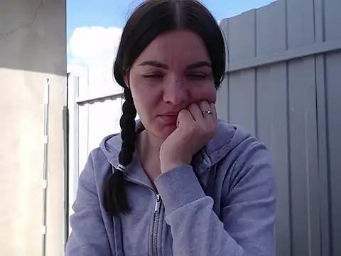 _justmehere_ - _JustmeHere_'s free webcam - UK Sex Cams