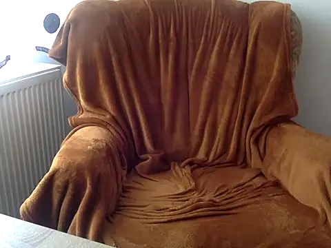 strongcoffee10 (M twink) - surprise show