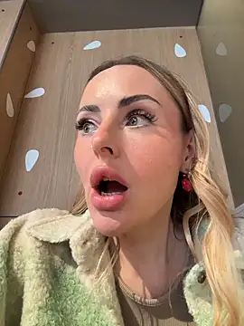 EmaSalis live sex cam