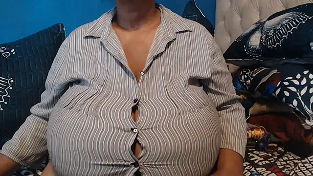 cutefirmmelonss (F mature) - PLZZ HELP ME BUY MY OWN  HOUSE