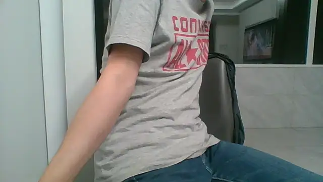 nole_china7 (Ask my age) - talk / fun / cum