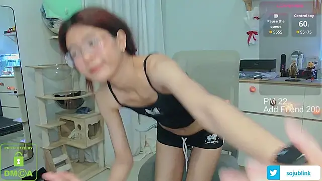 littlemiilk - Littlemiilk's free webcam - UK Sex Cams