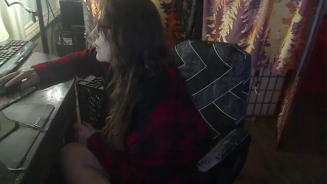 Ireallysquirt live cam profile