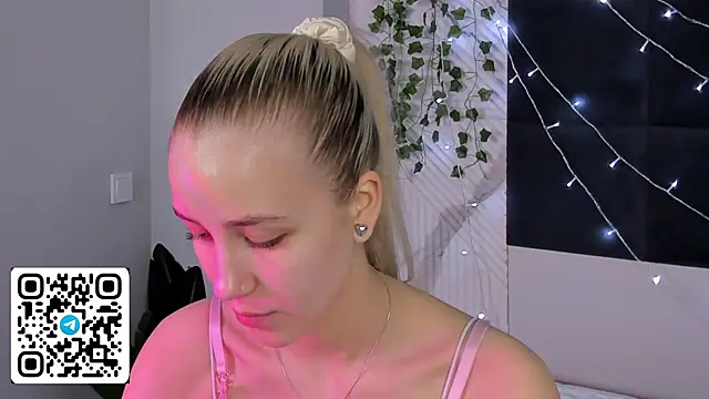 anellyball - Anellyball's free webcam - UK Sex Cams