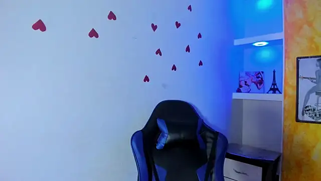 honeyluxe_ (F teen) - control toys 7 min