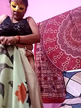 Webcam Model (Gullapi)  is live.Free join now!