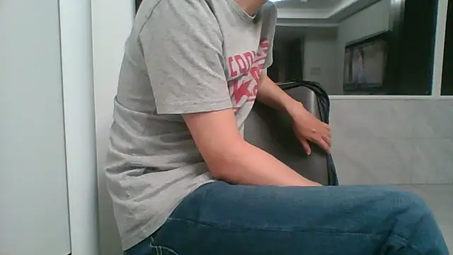 nole_china7 (Ask my age) - talk / fun / cum