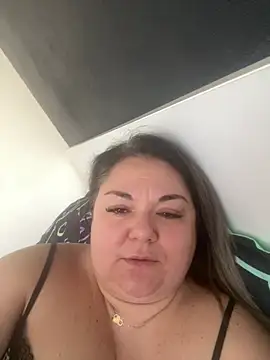 MikyVesela live cam profile