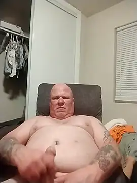 reddog833 (M mature) - Do anything for fans