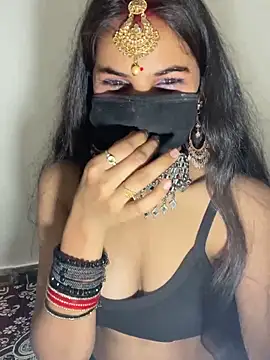 Webcam Model (Pooja_Love143)  is live.Free join now!