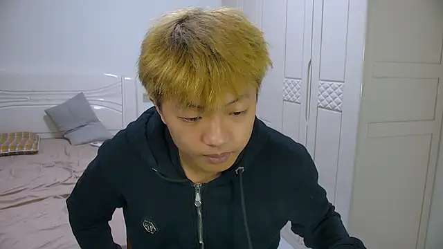 Chocolates-001 live cam