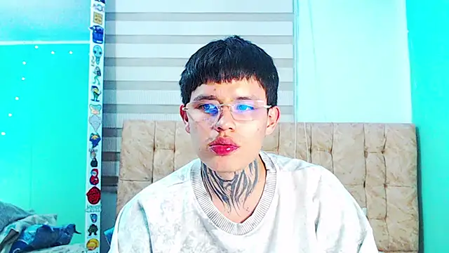 _justinmoon2 live sex cam