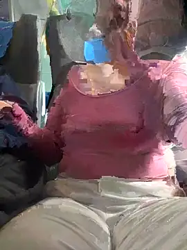 eli5566 (F milf) - Squirt public 😱