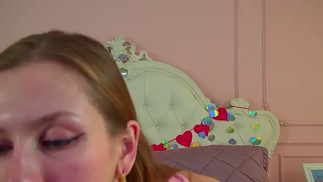 aprilspringer - AprilSpringer's free webcam - UK Sex Cams