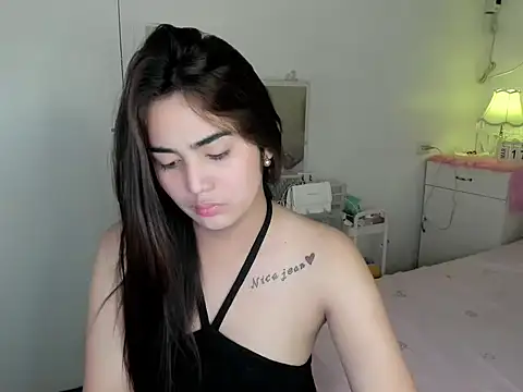 nica_doll (T teen) - cum goal