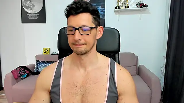 brutusk08 (Ask my age) - Get me naked