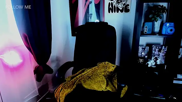 mistressannskywalker - Mistressannskywalker's free webcam - UK Sex Cams