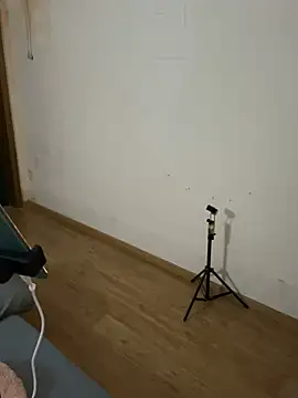 xiiuuff18 live cam profile