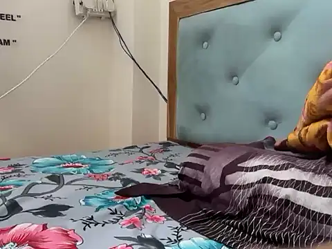 yourblackbull (M young) - cum in public