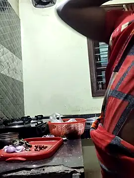 Webcam Model (yamini1431)  is live.Free join now!