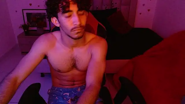 caius_fox (M young) - oil show for my body