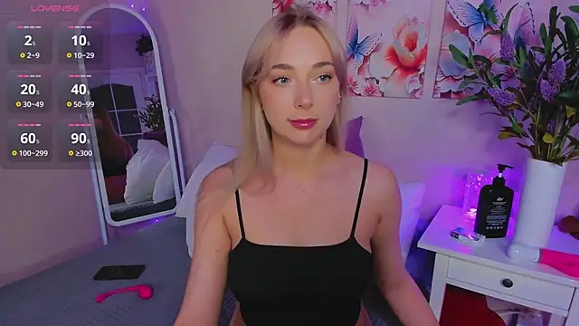 MissLisaX live cam profile