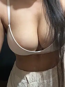 Webcam Model (_Sijuka01) is live