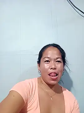 yummytitsxxx168 - Yummytitsxxx168's free webcam - UK Sex Cams