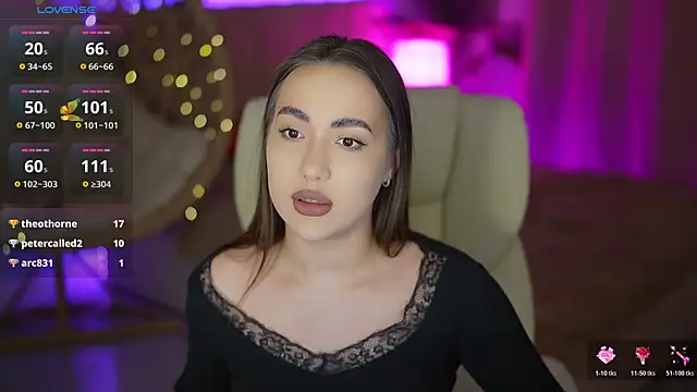 oliviamoore_ - OliviaMoore_'s free webcam