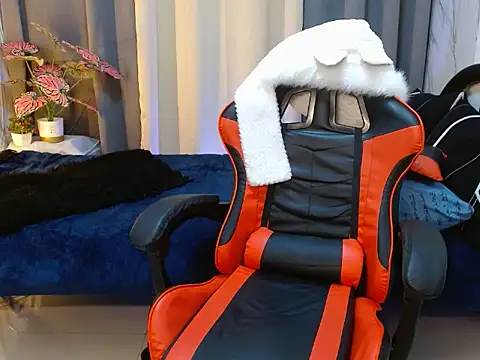 justjakey (M young) - welcome to my room , your obedient babe