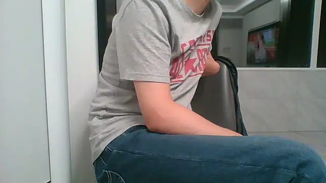 nole_china7 (Ask my age) - talk / fun / cum