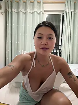 ruanruan05 (F young) - 完成目标开票Ticket show