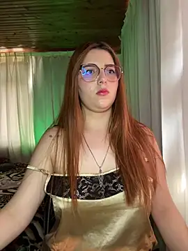 Webcam Model (CoraVibes)  is live.Free join now!