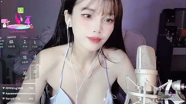 twlilybae live cam profile