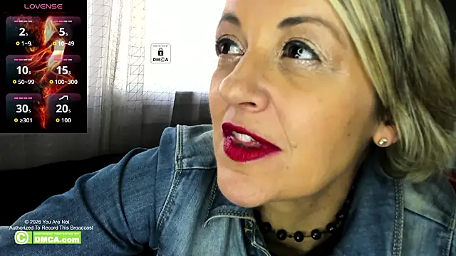 KARINASPALACIOS live cam profile