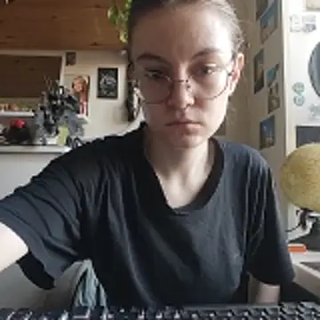 shy_bamby - Shy_Bamby's free webcam - UK Sex Cams